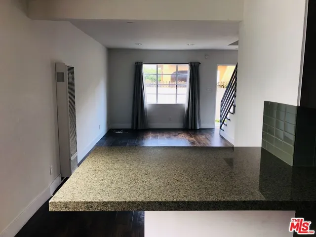 6207 Banner Avenue 1, Los Angeles, California 90038