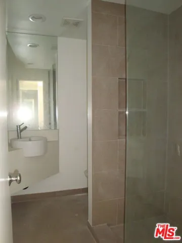 6207 Banner Avenue 1, Los Angeles, California 90038