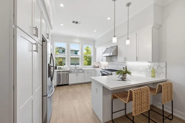 316 Scarlett Terrace, Mountain View, California 94043