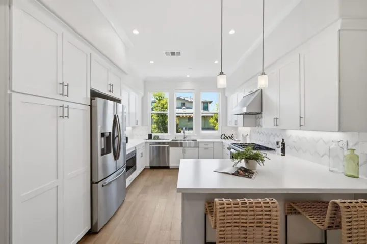 316 Scarlett Terrace, Mountain View, California 94043