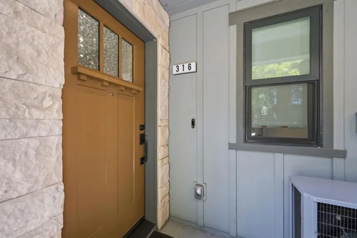 316 Scarlett Terrace, Mountain View, California 94043