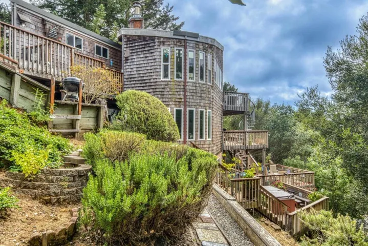 100 Carol Way, Aptos, California 95003