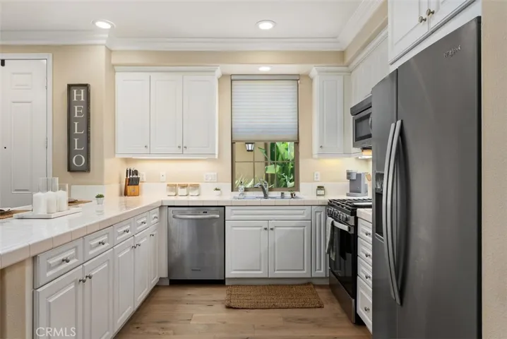 Open living kitchen