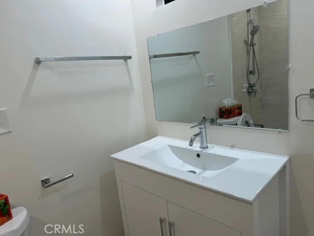 bathtub sink