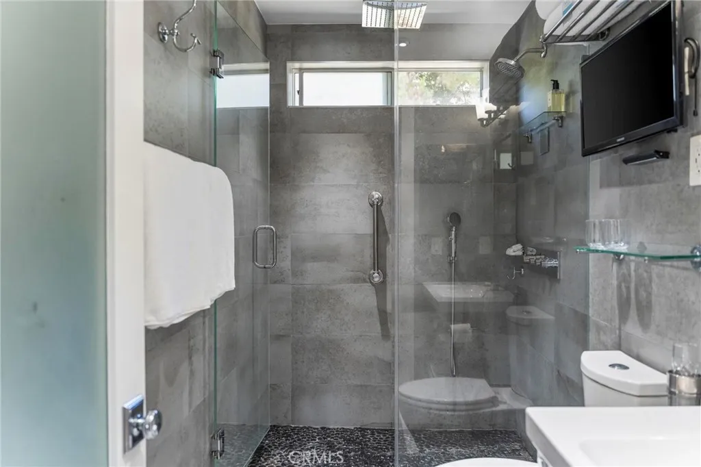 Shower - rain, wall and handheld