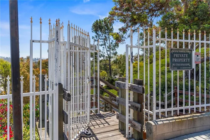 Private staircase to the beach