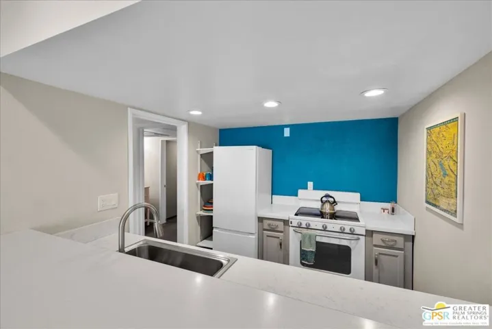 277 E Alejo Road 206, Palm Springs, California 92262