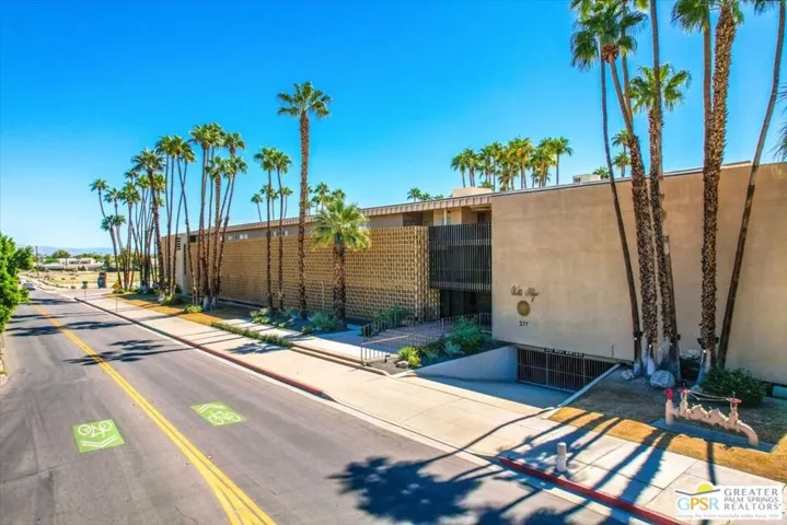 277 E Alejo Road 206, Palm Springs, California 92262