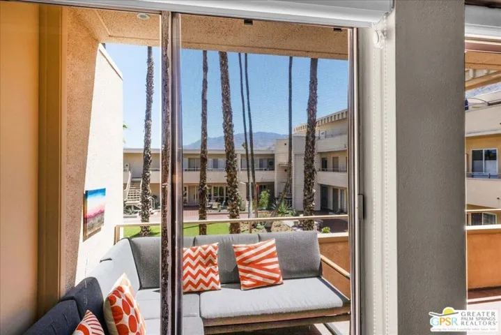 277 E Alejo Road 206, Palm Springs, California 92262