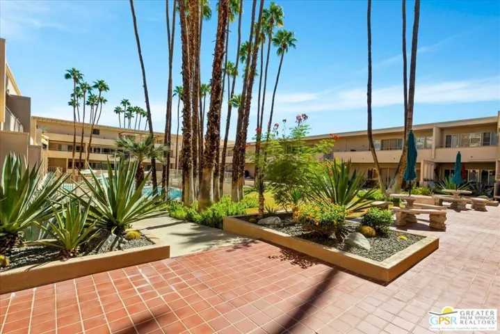 277 E Alejo Road 206, Palm Springs, California 92262