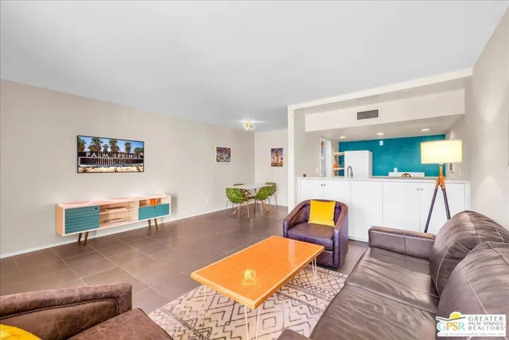 277 E Alejo Road 206, Palm Springs, California 92262
