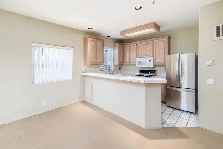 919 W Lewis 7, San Diego, California 92103