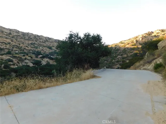 475 Box Canyon Road, West Hills, California 91304