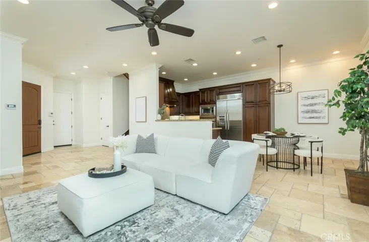 21929 Cortina, Chatsworth, California 91311