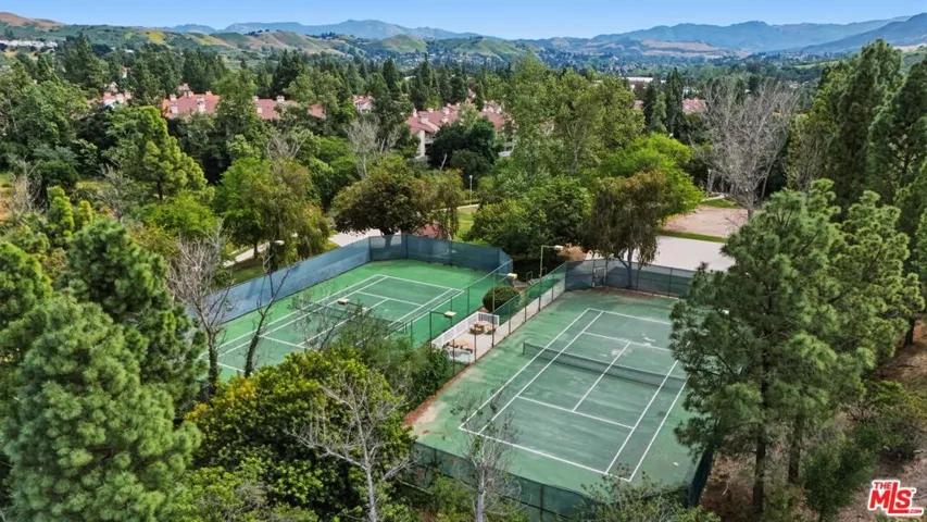 675 Oak Run Trail Tl301, Oak Park, California 91377