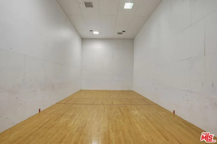 675 Oak Run Trail Tl301, Oak Park, California 91377