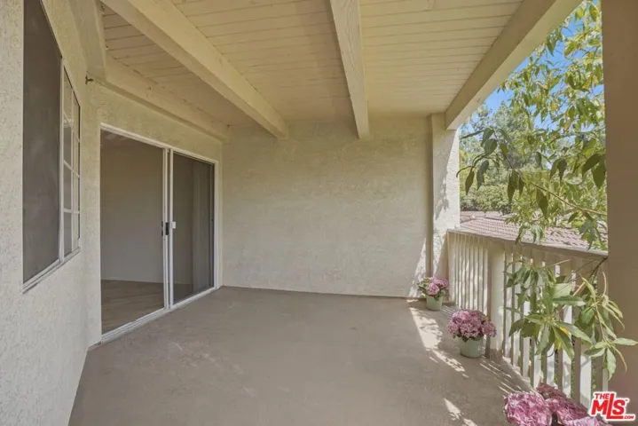 675 Oak Run Trail Tl301, Oak Park, California 91377