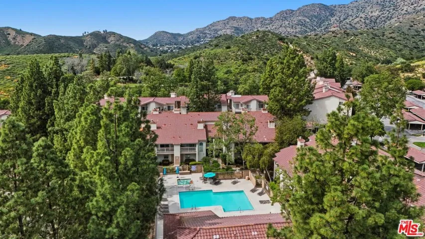 675 Oak Run Trail Tl301, Oak Park, California 91377