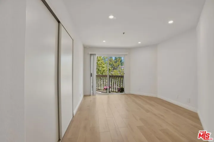 675 Oak Run Trail Tl301, Oak Park, California 91377