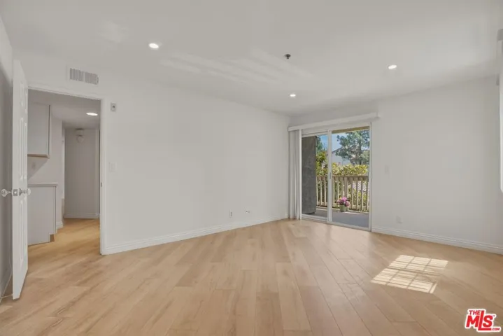 675 Oak Run Trail Tl301, Oak Park, California 91377