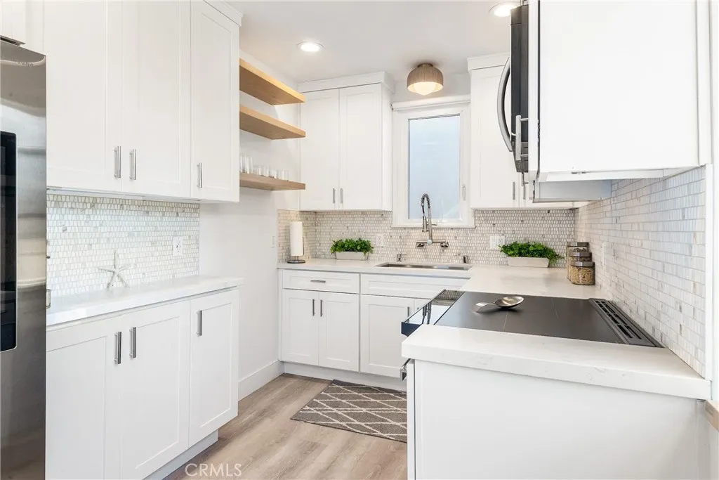Sun kissed kitchen with wonderful light and luxury finishes