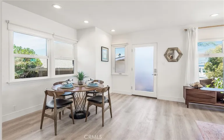 Upper unit - Beautiful and bright interior spaces in both upper and lower units
