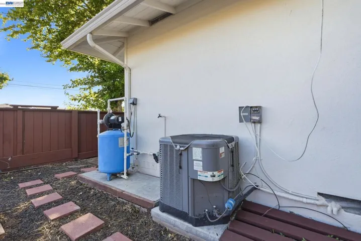 2394 Tahiti St, Hayward, California 94545