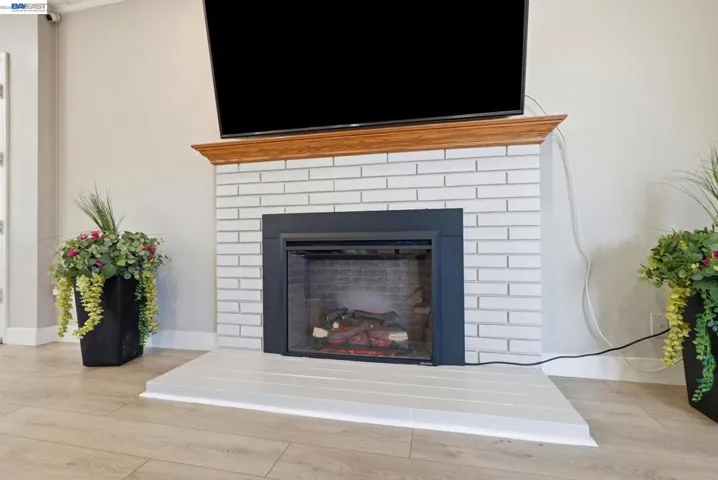 2394 Tahiti St, Hayward, California 94545