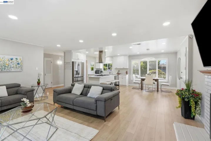 2394 Tahiti St, Hayward, California 94545