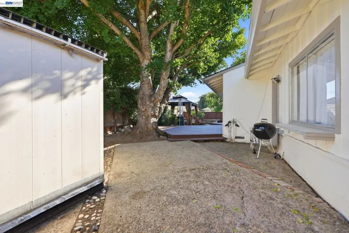2394 Tahiti St, Hayward, California 94545