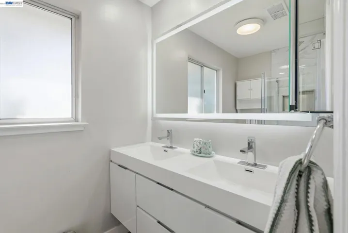 2394 Tahiti St, Hayward, California 94545