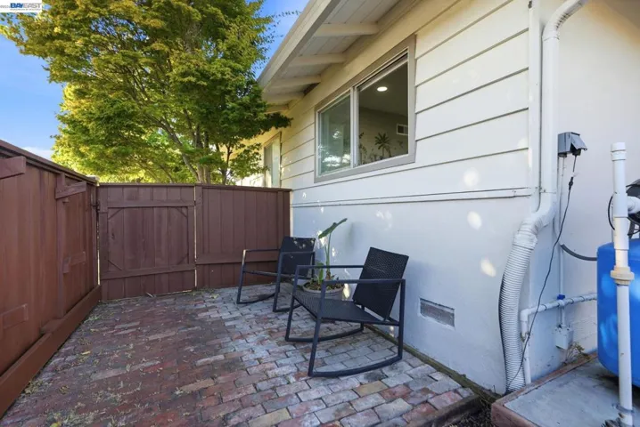 2394 Tahiti St, Hayward, California 94545