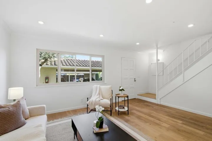 436 Sierra Vista Avenue 6, Mountain View, California 94043