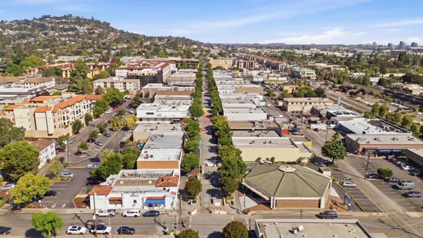 790 Laurel Street, San Carlos, California 94070