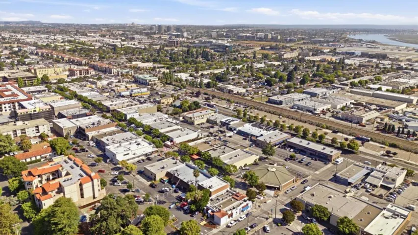 790 Laurel Street, San Carlos, California 94070