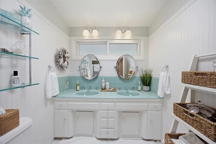 944 Sheldon, El Segundo, California 90245