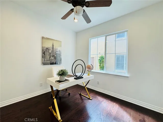 10 Salton, Irvine, California 92602