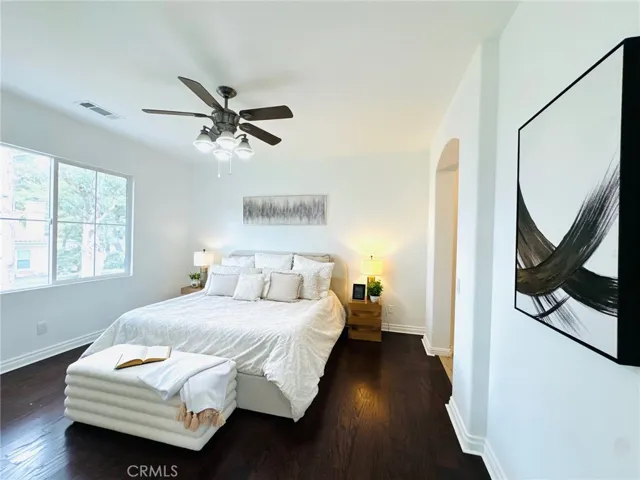 10 Salton, Irvine, California 92602