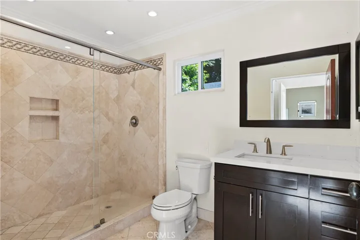 15014 Valleyheart, Sherman Oaks, California 91403