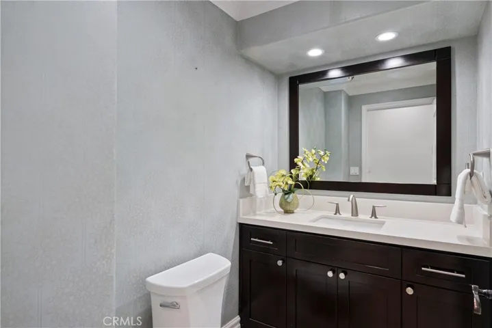 15014 Valleyheart, Sherman Oaks, California 91403