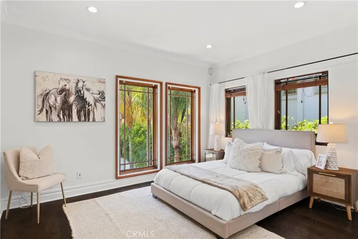 15014 Valleyheart, Sherman Oaks, California 91403