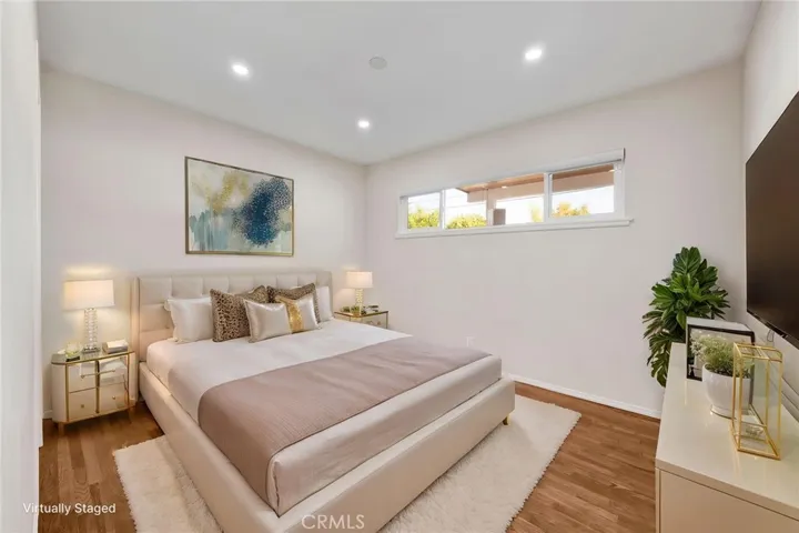 19116 Napa Street, Northridge, California 91324