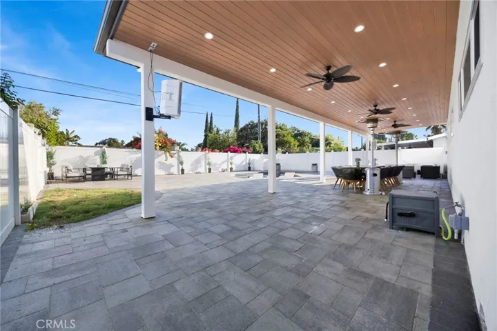 19116 Napa Street, Northridge, California 91324