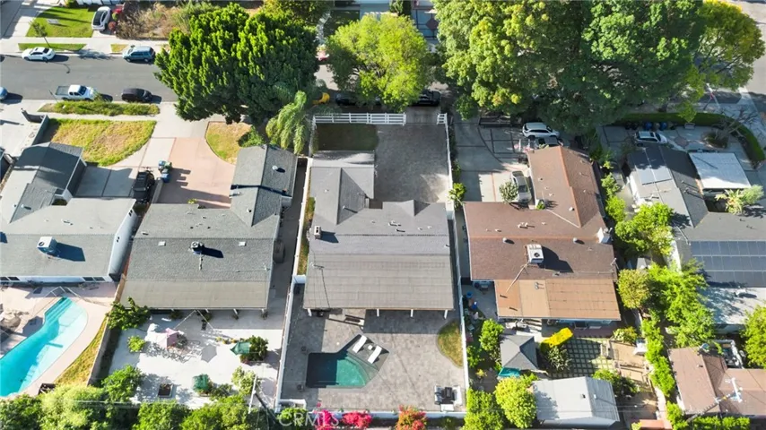 19116 Napa Street, Northridge, California 91324
