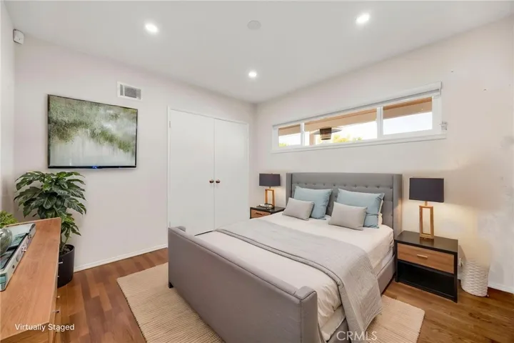 19116 Napa Street, Northridge, California 91324
