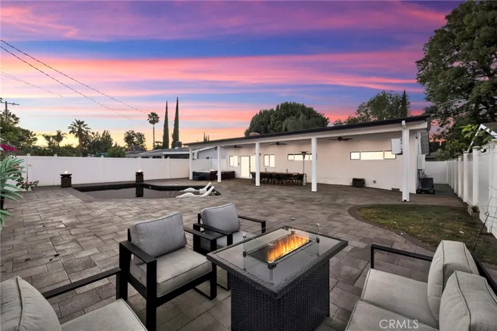 19116 Napa Street, Northridge, California 91324