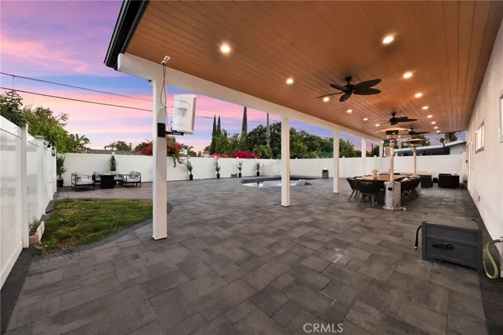 19116 Napa Street, Northridge, California 91324