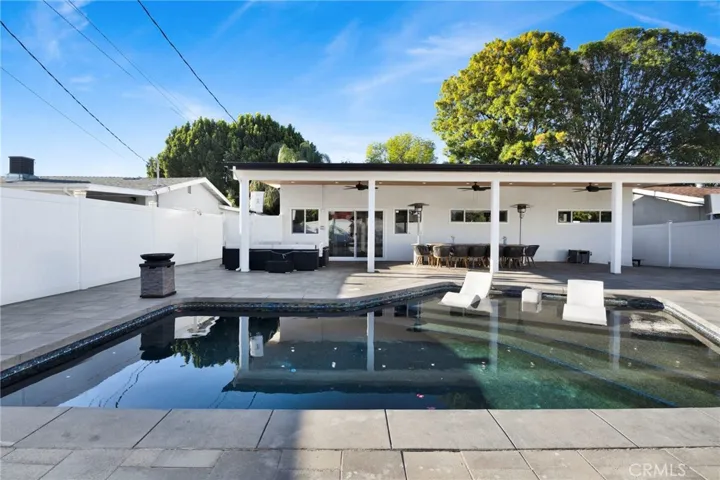 19116 Napa Street, Northridge, California 91324