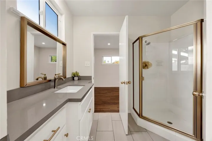 19116 Napa Street, Northridge, California 91324
