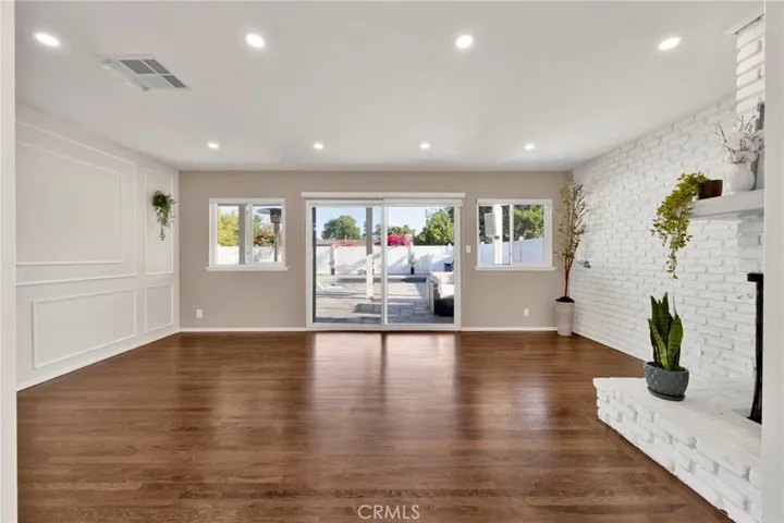 19116 Napa Street, Northridge, California 91324